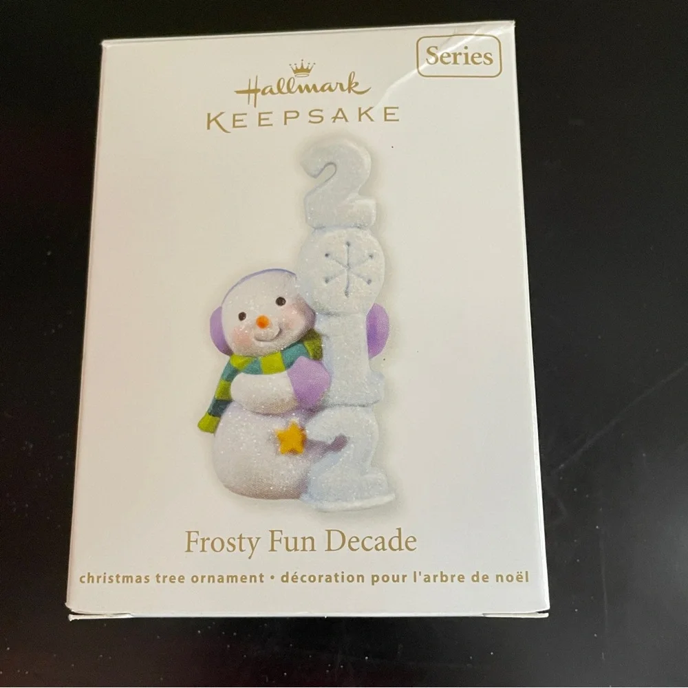 HALLMARK FROSTY FUN DECADE 2012 CHRISTMAS KEEPSAKE ORNAMENTS #3 SERIES SNOWMAN